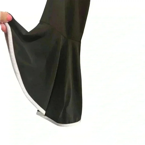 Annalee + Hope Women's Black Bell Sleeve Knee Length Dress Size Medium - Picture 2 of 5